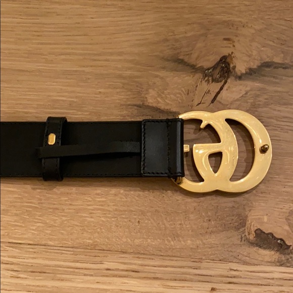 Black leather and gold a Gucci belt main image 4